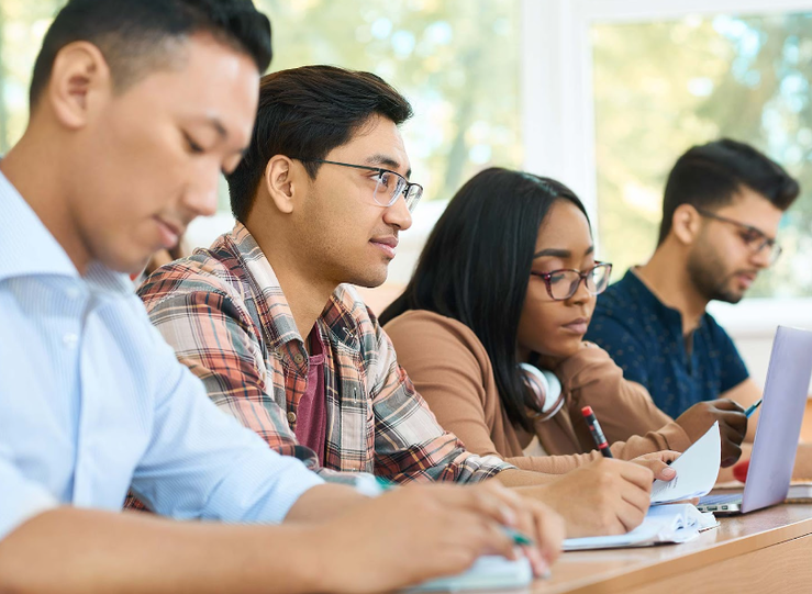 UNIE Universidad lanza ayudas al estudio para estudiantes ecuatorianos en Espaa